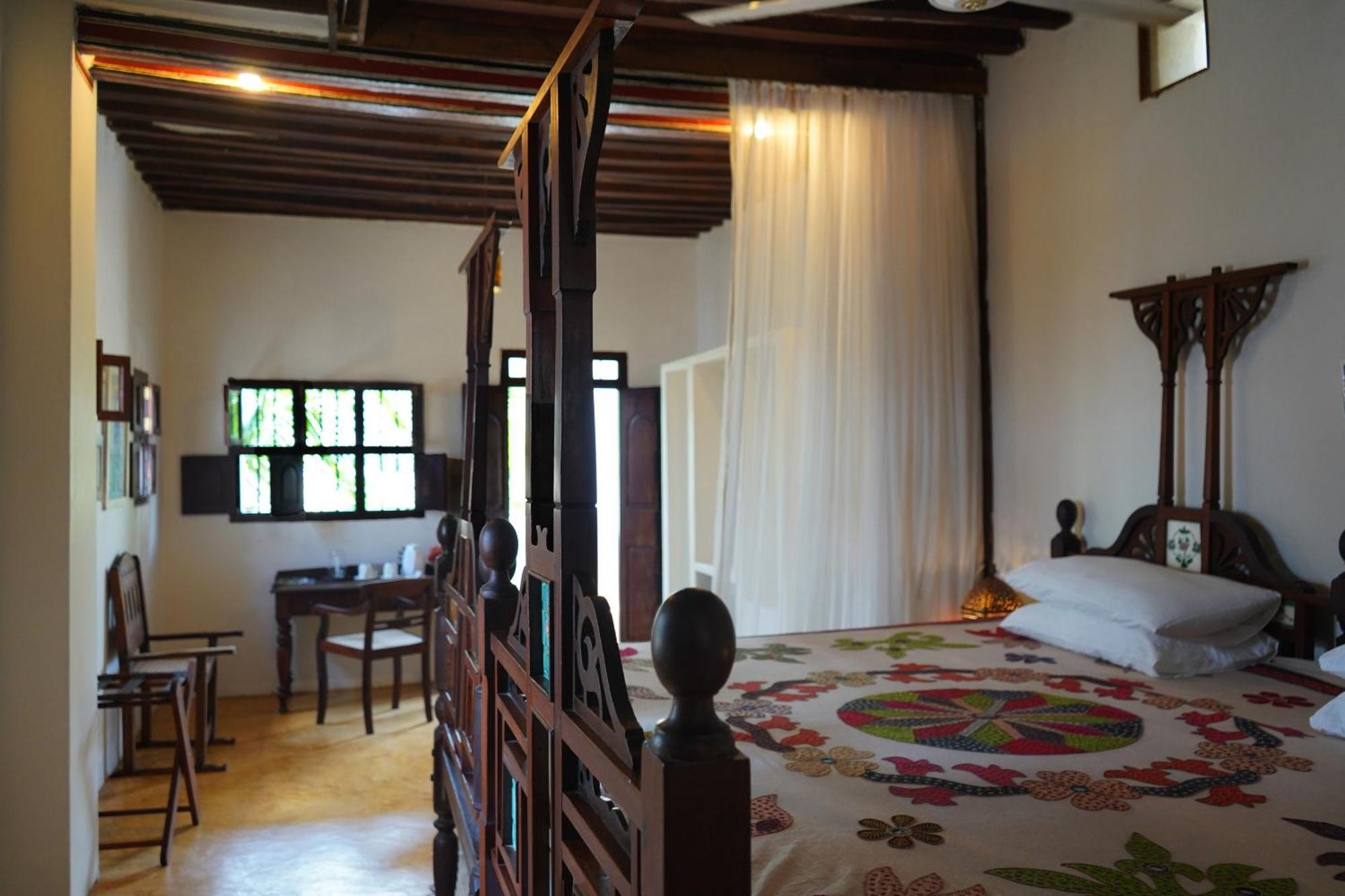 Kijani Hotel Ламу Екстериор снимка