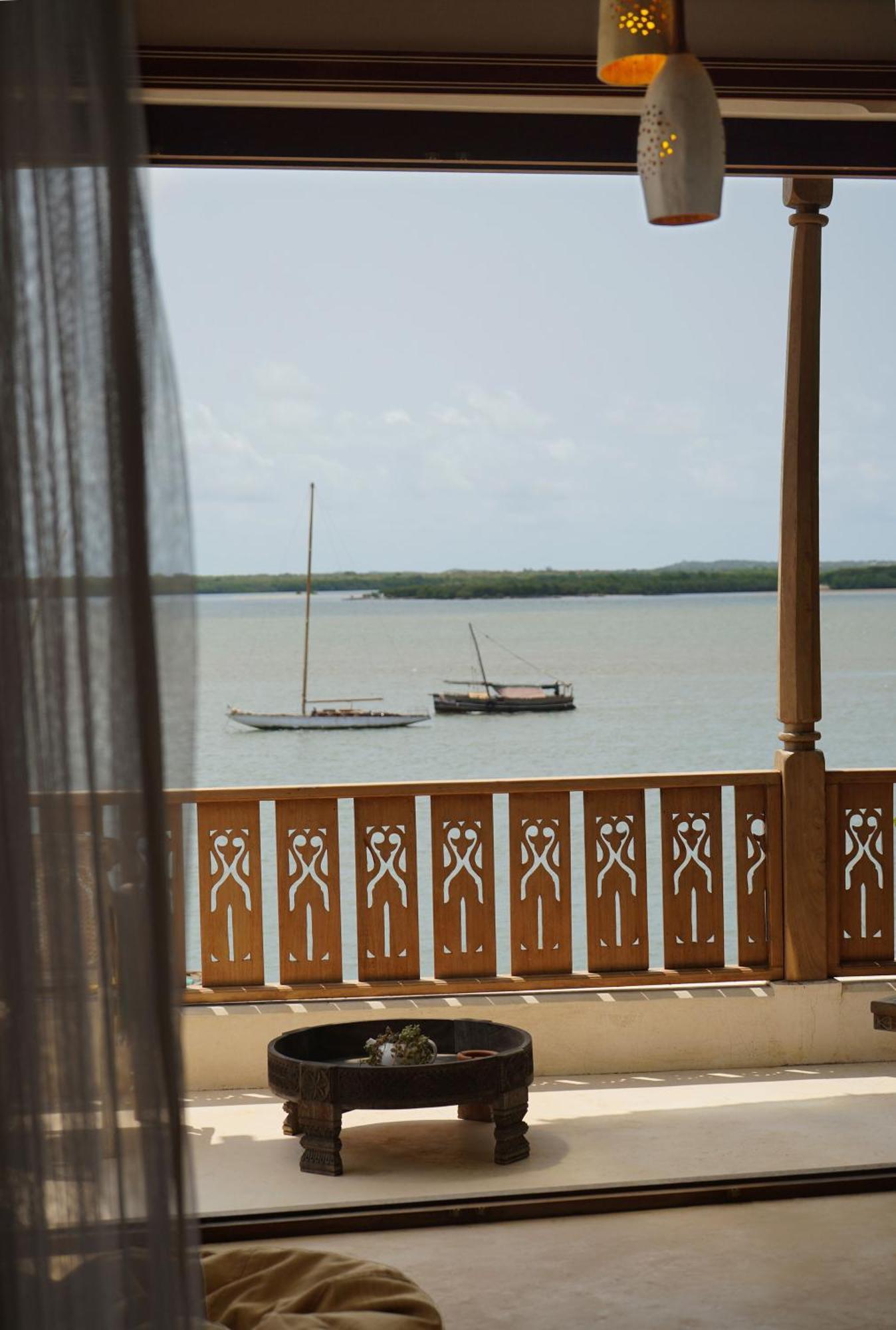Kijani Hotel Ламу Екстериор снимка
