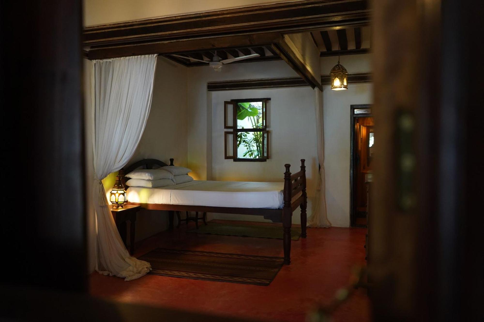 Kijani Hotel Ламу Екстериор снимка